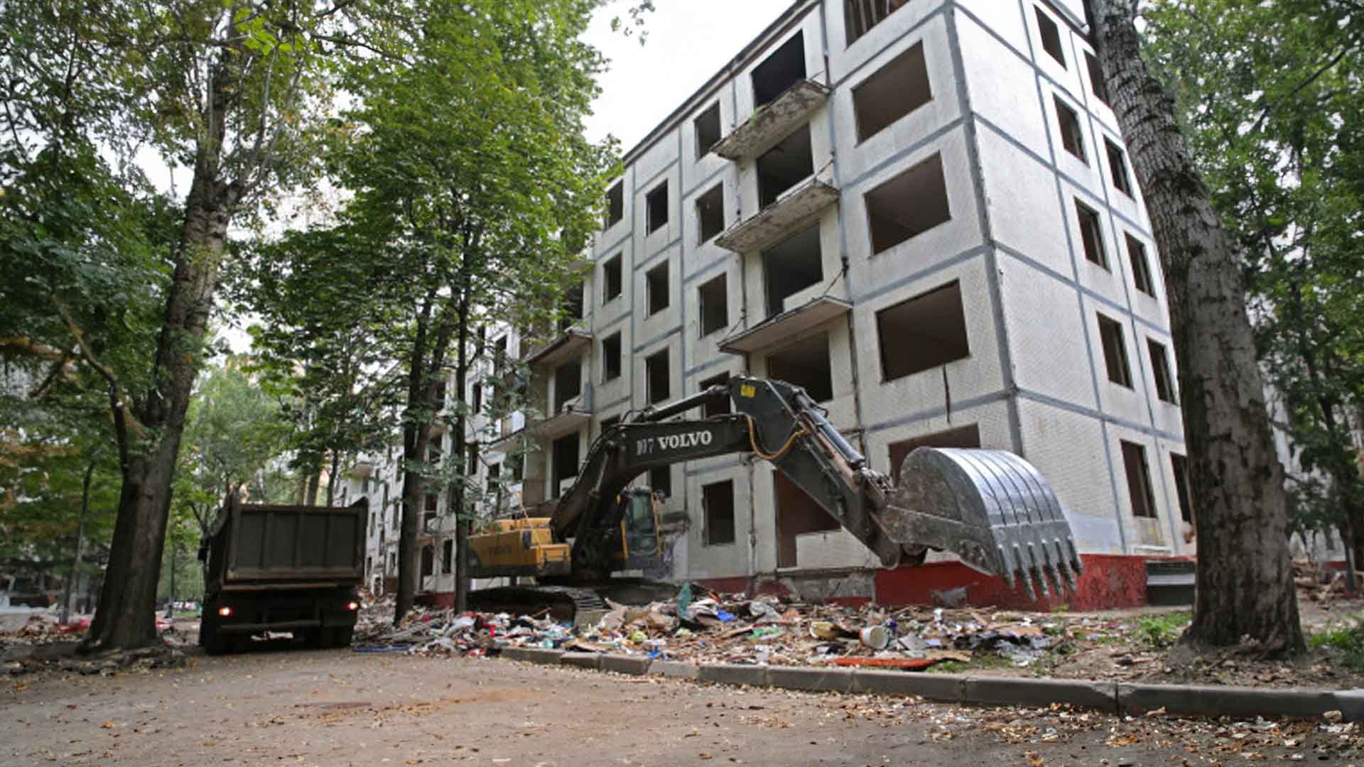 In Bezmein, old houses are being demolished in exchange for purchases in Arkadag. Fair?